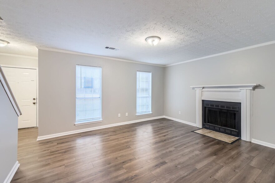 More Photos Of 8537 Pineland Dr, Jonesboro Apartments For Sale