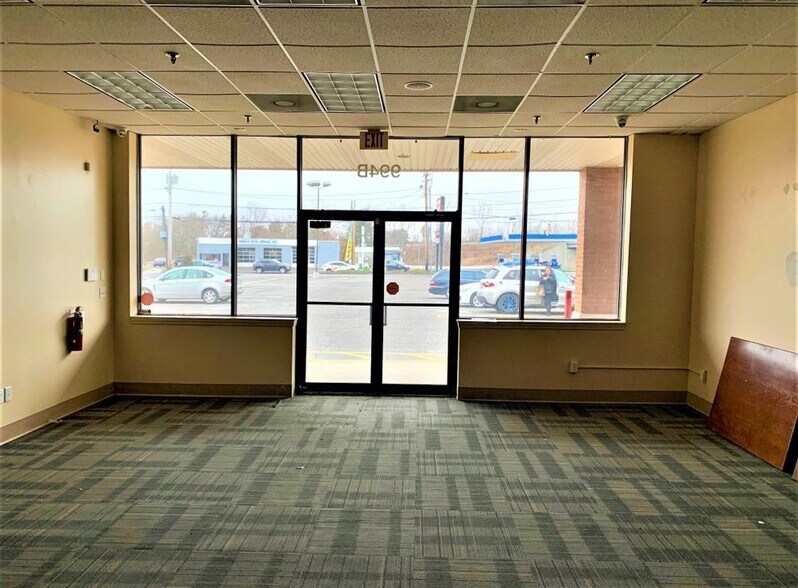 More Photos Of 994 N Colony Rd, Wallingford Unknown For Sale