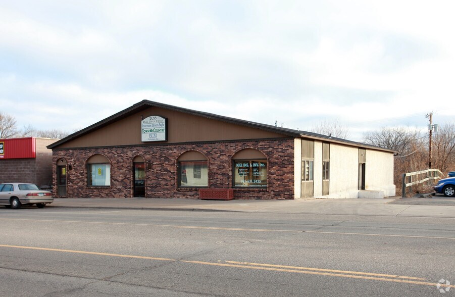 Primary Photo Of 208 N Rum River Dr, Princeton Office For Lease