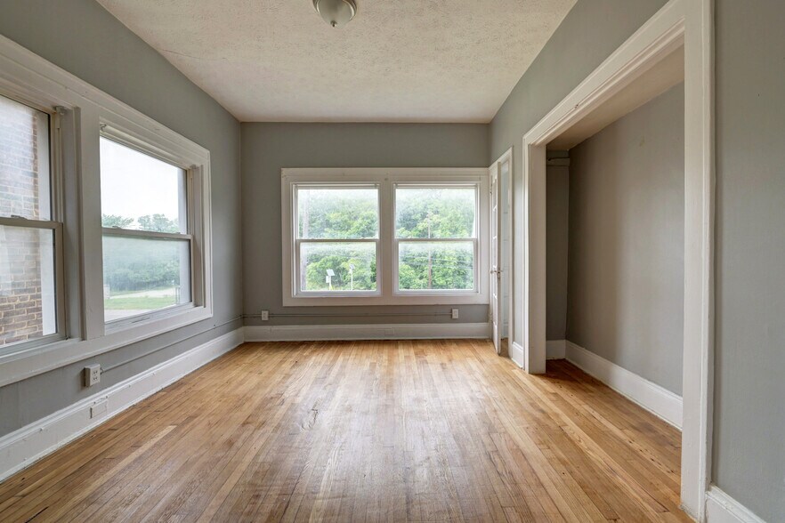 More Photos Of 14120 Superior Rd, Cleveland Multifamily For Sale