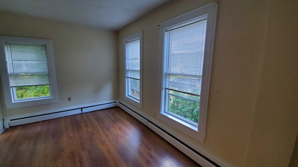 More Photos Of 43 Baptist St, Swansea Apartments For Sale