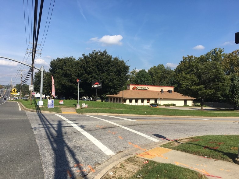 More Photos Of 9155 Maier Rd, Laurel Restaurant For Sale