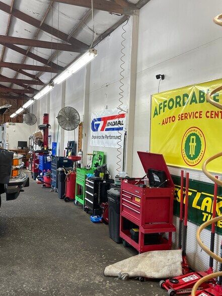More Photos Of 1478 HWY 17 North, Mt Pleasant, SC 29464, Mount Pleasant Auto Repair For Lease
