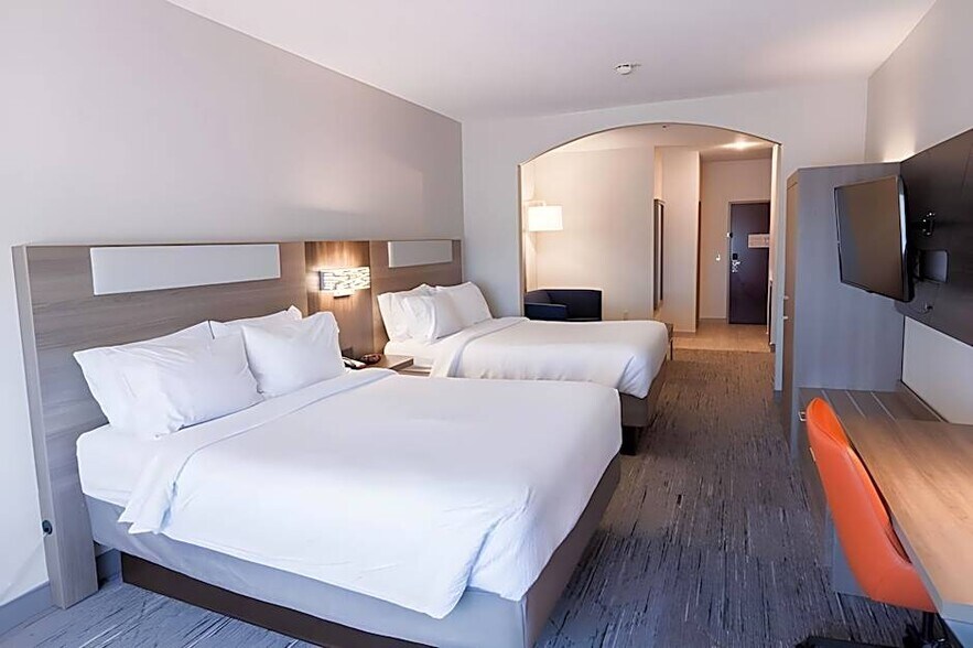 More Photos Of 2227 E Oklahoma Ave, Guthrie Hotel For Sale