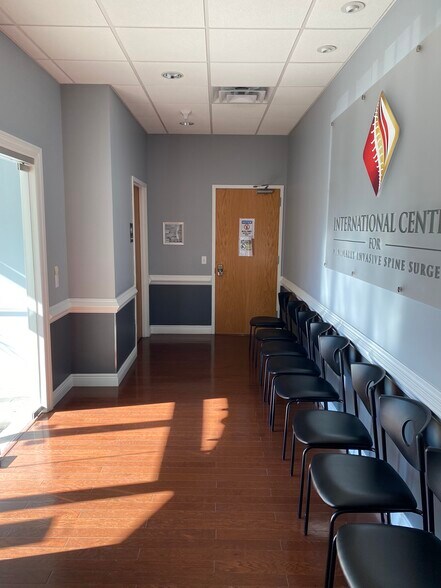 More Photos Of 461 Goffle Rd, Wyckoff Medical For Lease