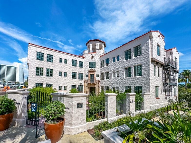 More Photos Of 601 Quay Commons, Sarasota Office For Sale