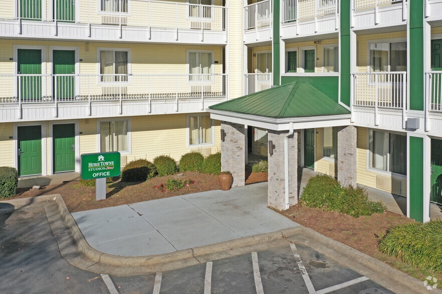 More Photos Of 7910 N Point Blvd, Winston-Salem Hotel For Sale