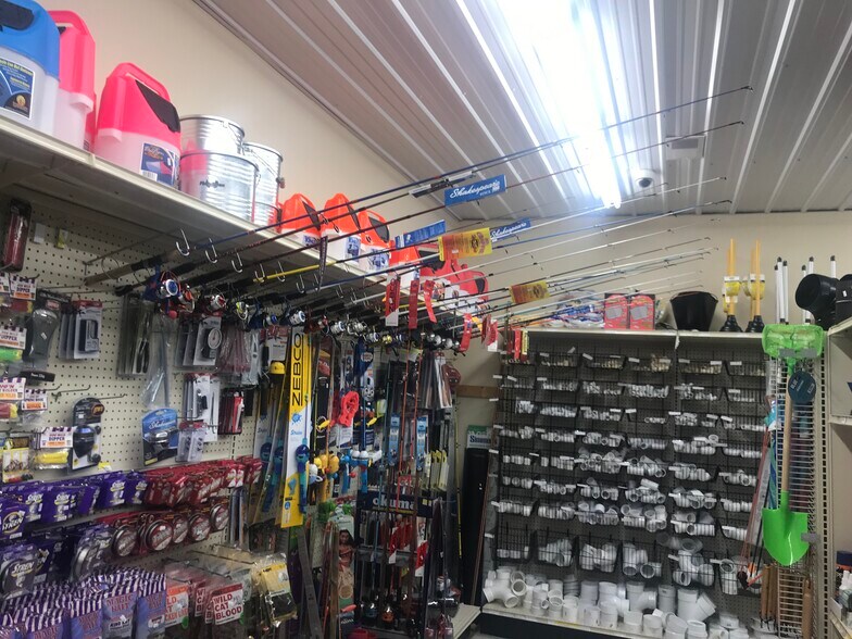 More Photos Of 25817 State Hwy 64, Pittsburg Supermarket For Sale