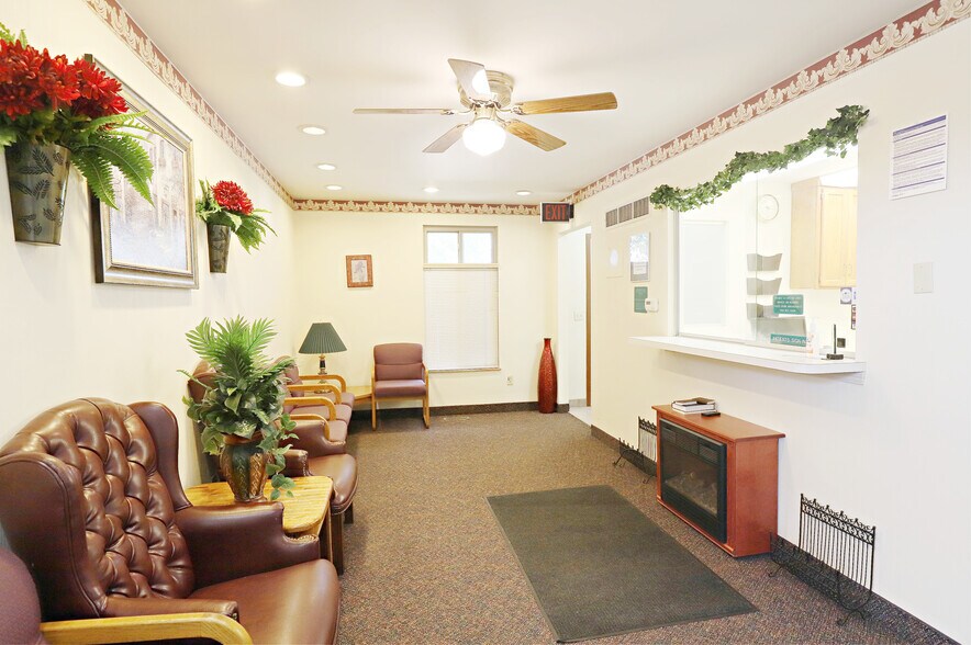 More Photos Of 1134 S Linden Rd, Flint Medical For Sale