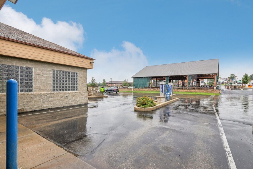 More Photos Of 14967 W National Ave, New Berlin Carwash For Sale