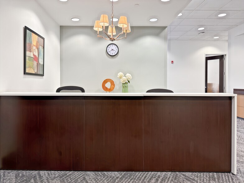 More Photos Of 2054 Vista Parkway, West Palm Beach Coworking Space