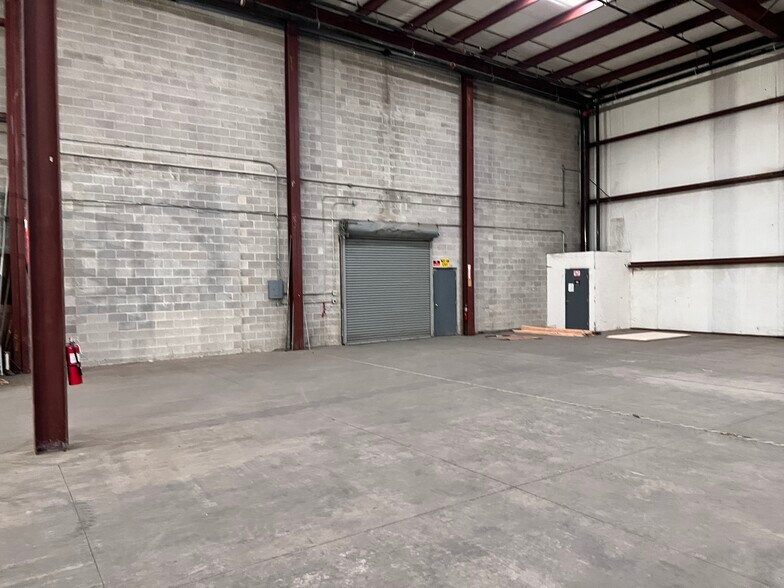 More Photos Of 450 E 2200 S, Salt Lake City Warehouse For Lease