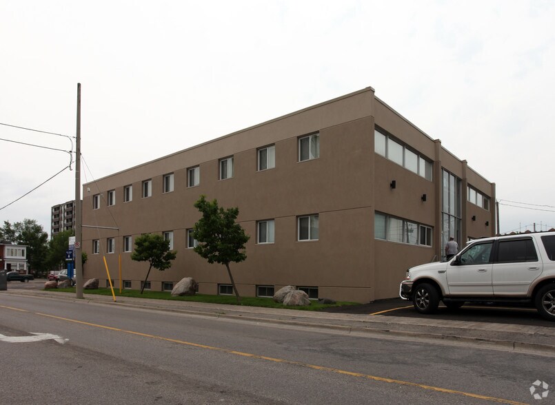 More Photos Of 172 King St E, Oshawa Office For Lease