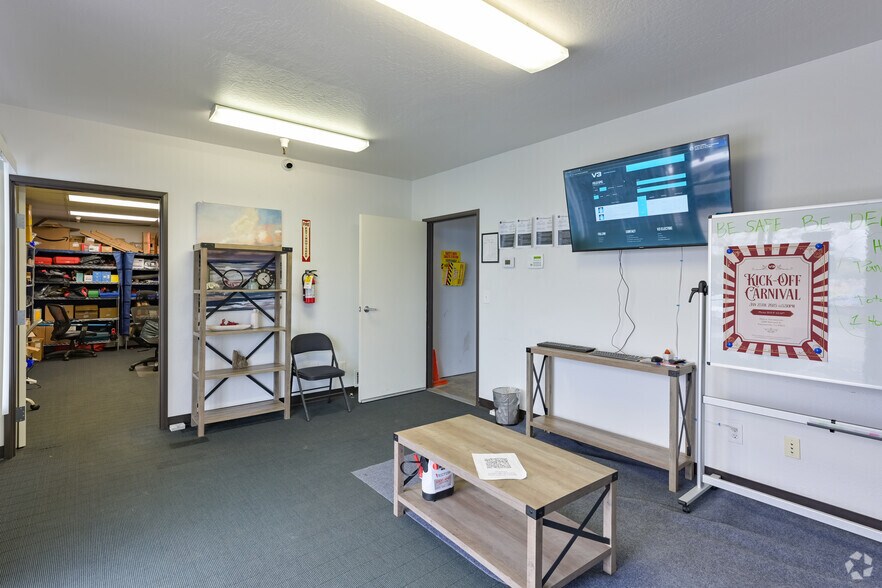 More Photos Of 149 Grobric Ct, Fairfield Warehouse For Lease