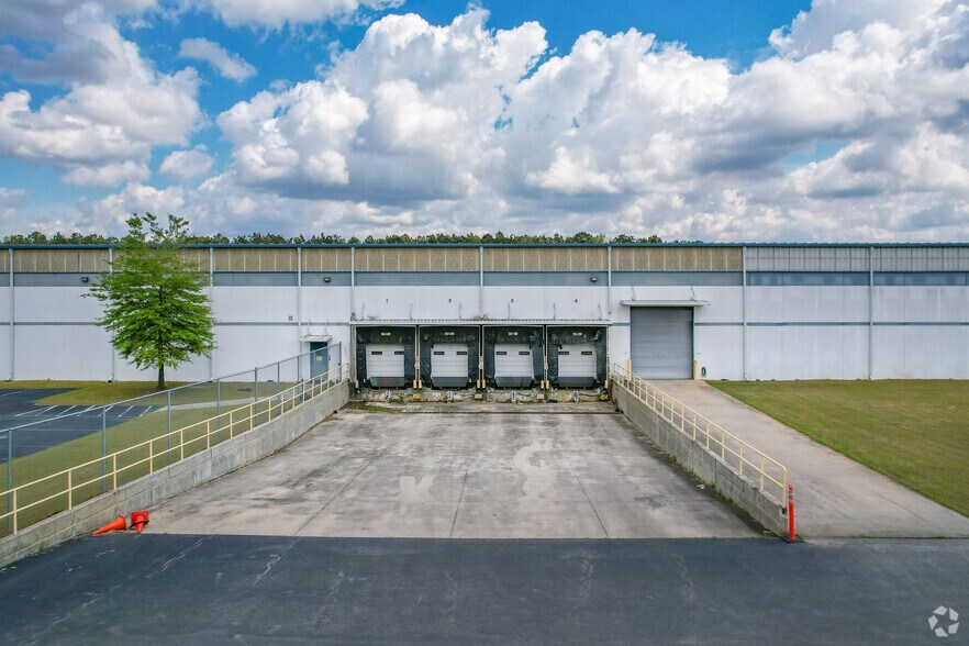 More Photos Of 175 McQueen Blvd, Summerville Manufacturing For Lease