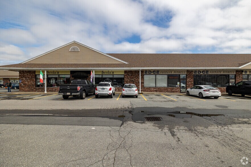 More Photos Of 101 Broadway Rd, Dracut Storefront For Lease