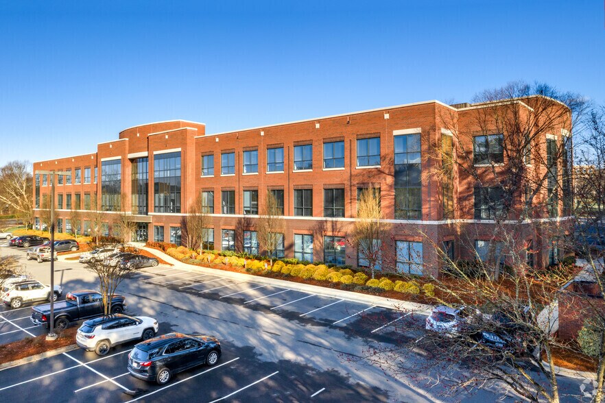 More Photos Of 9930 Kincey Ave, Huntersville Medical For Lease