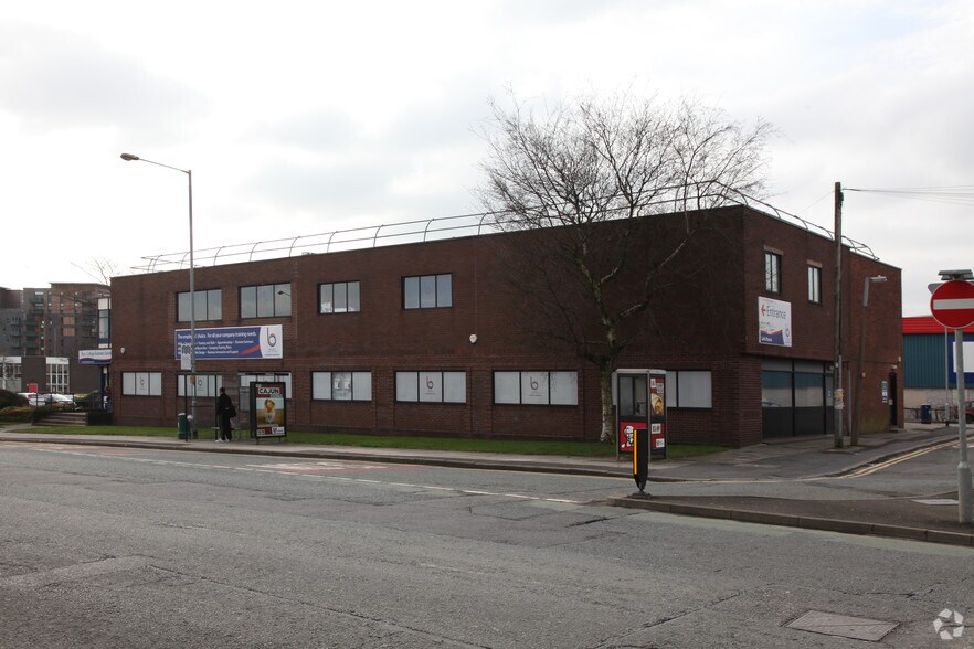 More Photos Of 35 Walmersley Rd, Bury Office For Lease