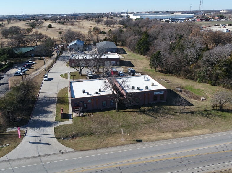 More Photos Of 3103 N McDonald St, McKinney Flex For Lease
