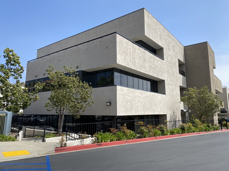 More Photos Of 665 Camino de los Mares, San Clemente Medical For Sale