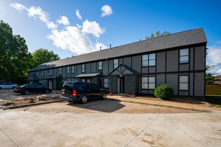 More Photos Of 1906 W Matthews Ave, Jonesboro Apartments For Sale