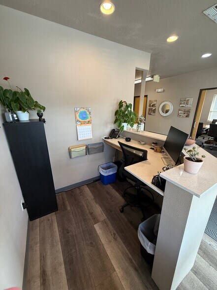More Photos Of 917-921 S Allante Pl, Boise Office For Lease