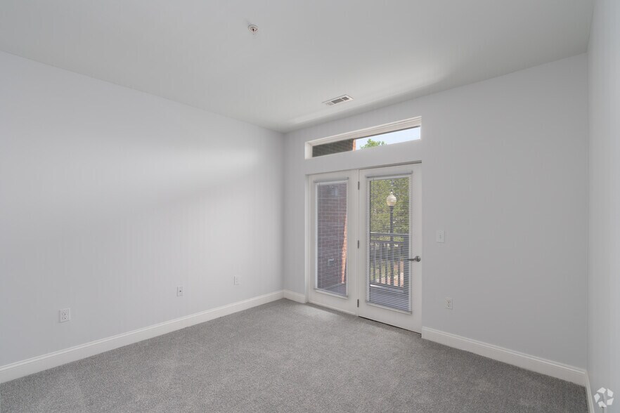 More Photos Of 200-220 Trotter Rd, Weymouth Apartments For Lease