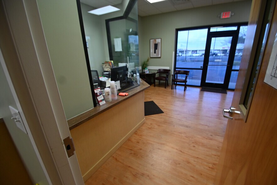 More Photos Of 5115 Palafox St, Pensacola Freestanding For Sale