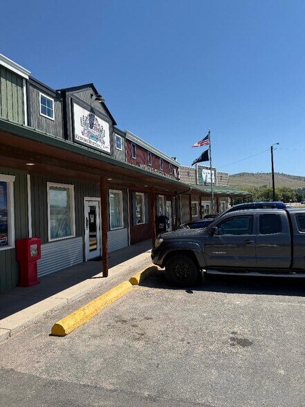 More Photos Of 16600-16640 Beckwith St, Frenchtown Storefront Retail Residential For Lease