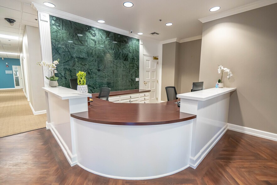 More Photos Of 25101 The Old Rd, Stevenson Ranch Office For Sale