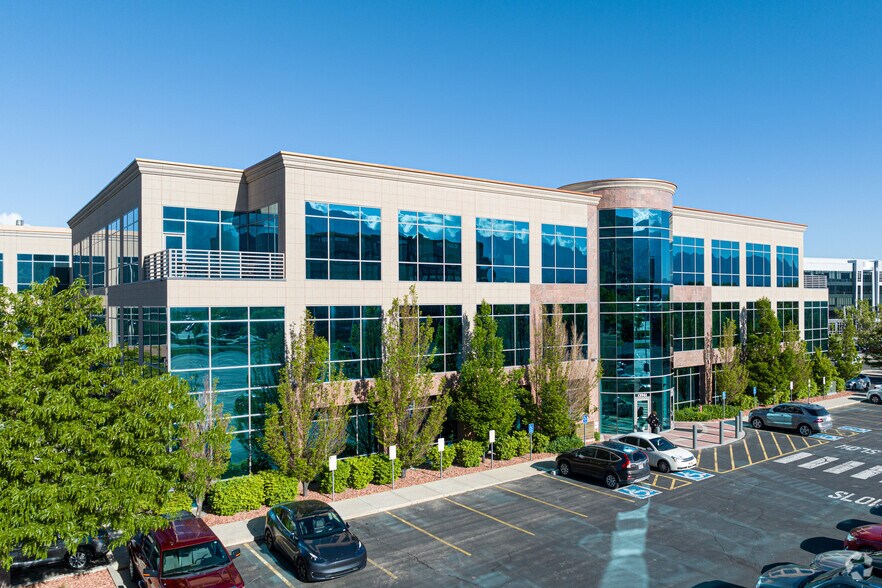 More Photos Of 13961 S Minuteman Dr, Draper Office For Lease