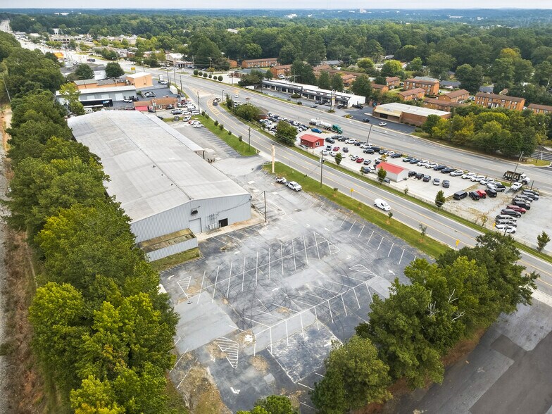 More Photos Of 6616 New Peachtree Rd, Doraville Sports And Entertainment For Sale
