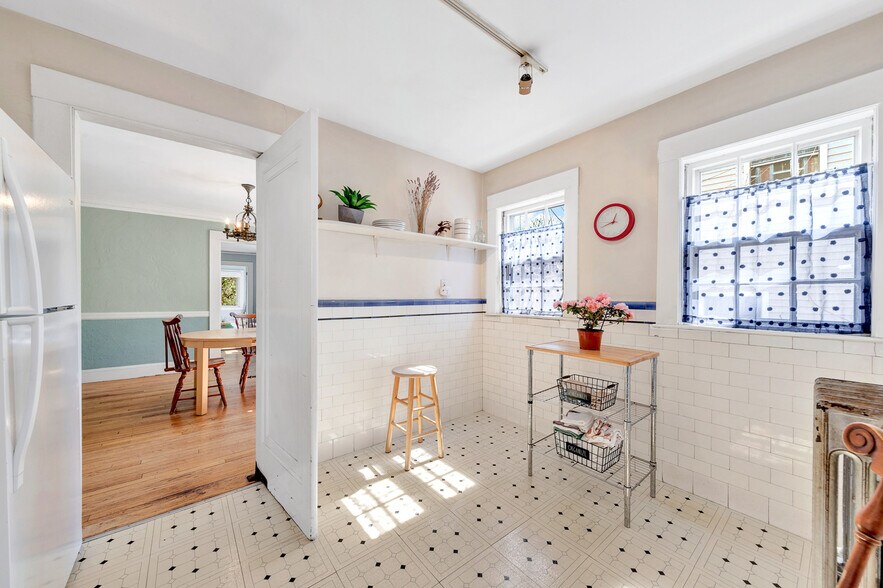 More Photos Of 126 Westbourne Ter, Brookline Multifamily For Sale