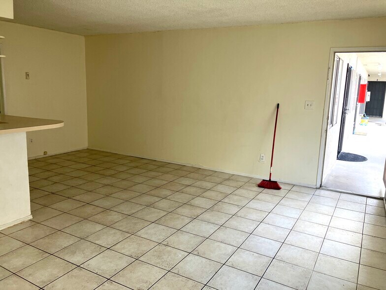 More Photos Of 3877 Menlo Ave, San Diego Apartments For Sale