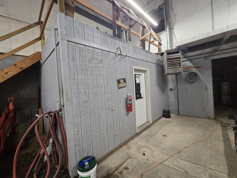 More Photos Of 4801 Hamilton Cleves Rd, Cleves Industrial For Sale