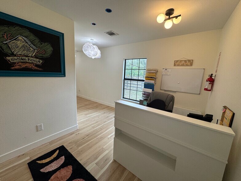 More Photos Of 8911 West Ln, Magnolia Office For Lease