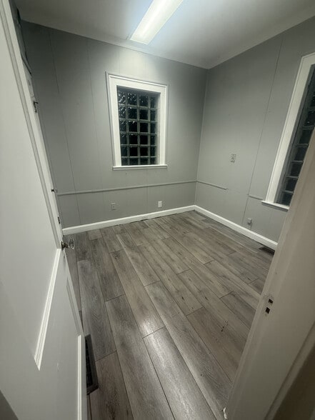 More Photos Of 2637 Sullivant Ave, Columbus Freestanding For Lease