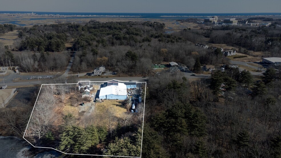 More Photos Of 34 Lafayette Rd, Hampton Falls Freestanding For Sale