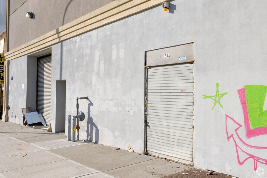 More Photos Of 255 47th St, Brooklyn Warehouse For Sale