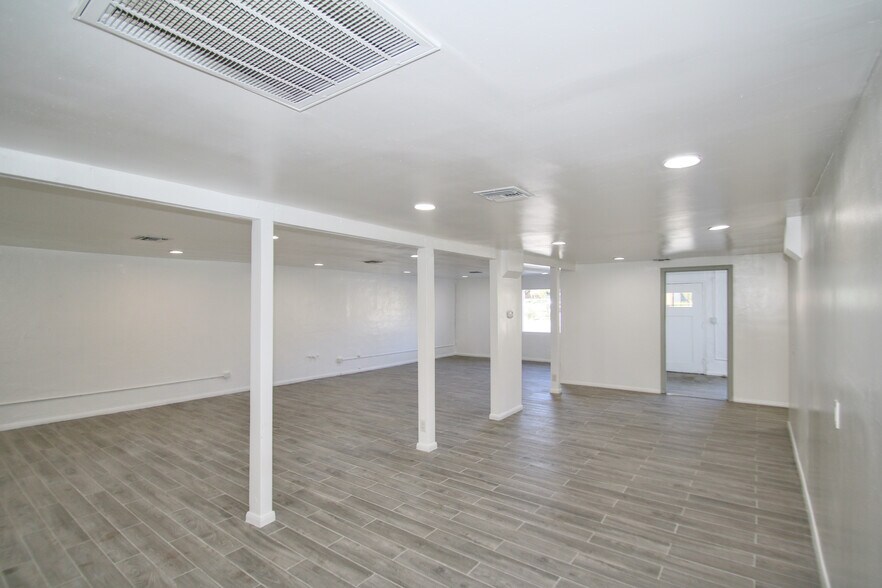 More Photos Of 66201 Pierson Blvd, Desert Hot Springs Storefront Retail Office For Sale