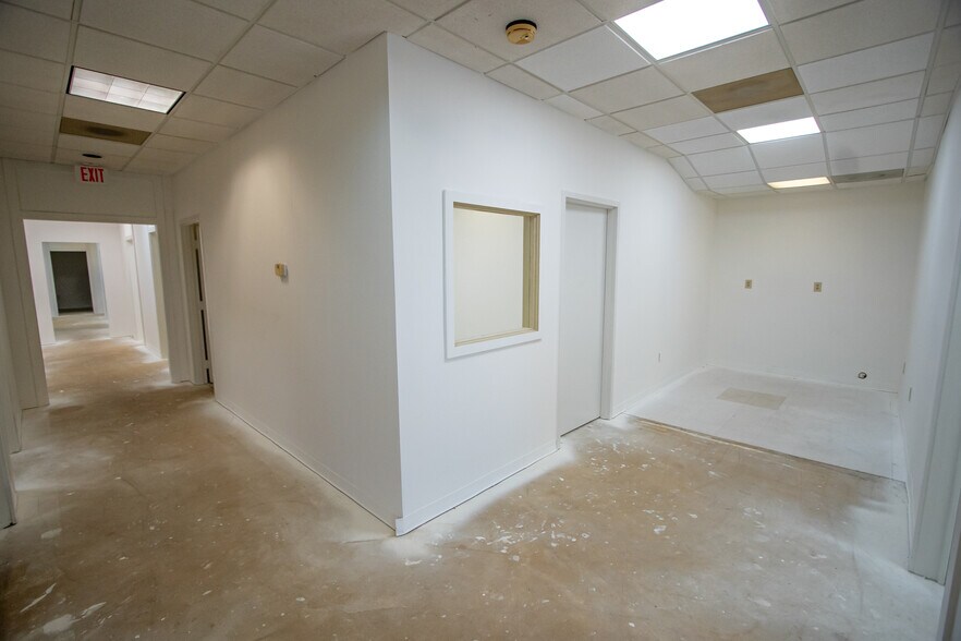 More Photos Of 200 Dillon Cir, Spartanburg Office For Sale