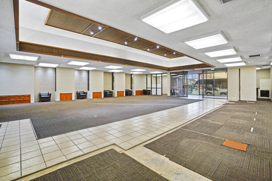 More Photos Of 1414 Webster St, Alameda Bank For Lease