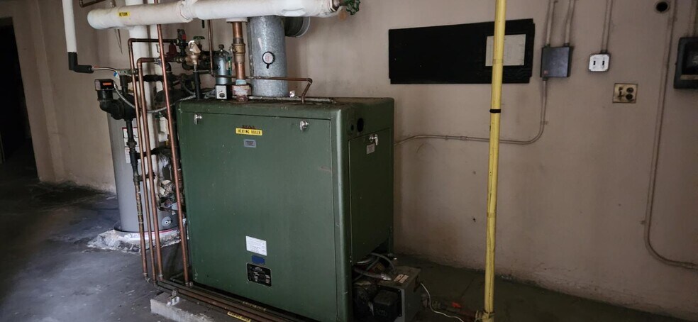 More Photos Of 224 N Oak St, Ukiah Office Residential For Sale