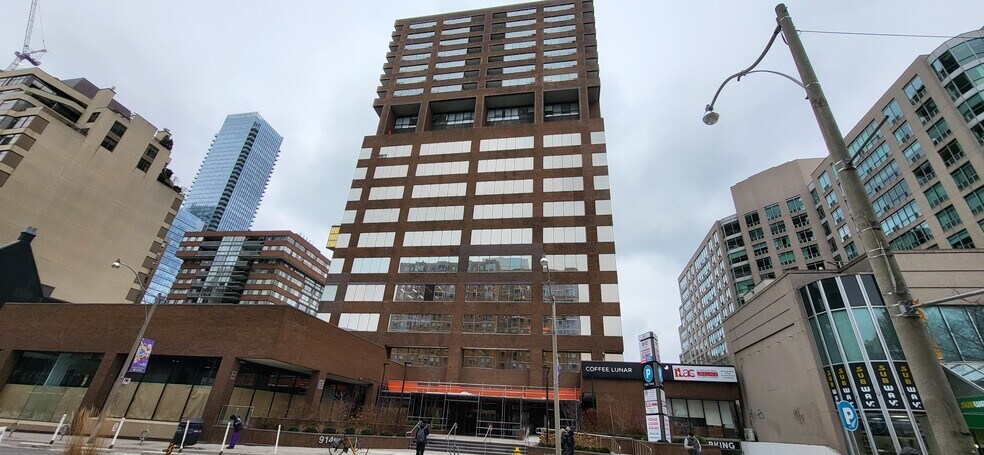 More Photos Of 920 Yonge St, Toronto Office Residential For Lease
