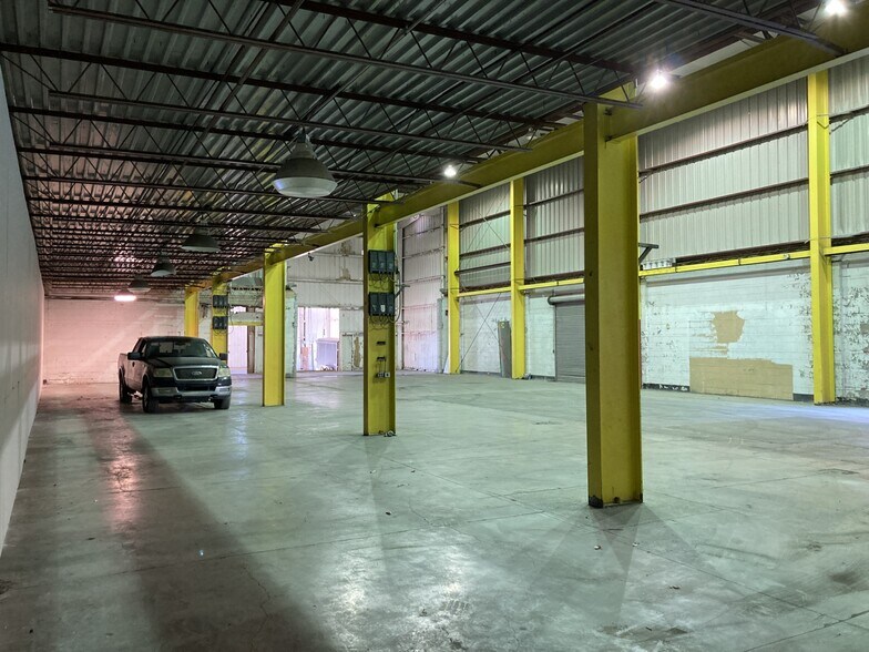 More Photos Of 603 Sunshine Rd, Kansas City Warehouse For Lease