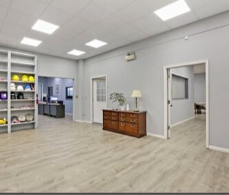 More Photos Of 3720 Hawthorne Ct, Waukegan Warehouse For Sale