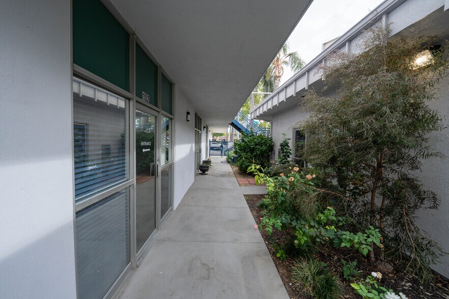 More Photos Of 5995-5997 Brockton Ave, Riverside Medical For Sale