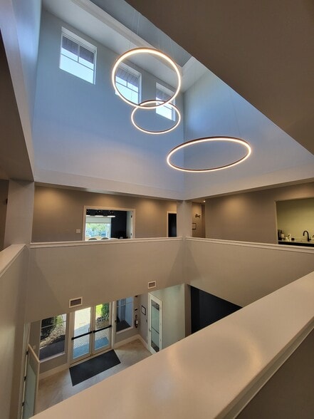 More Photos Of 3602 Colonial Ct, Fort Myers Office For Lease