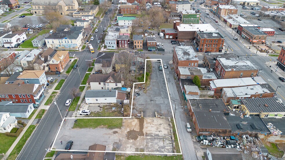 More Photos Of 700 N Salina St, Syracuse Restaurant For Sale