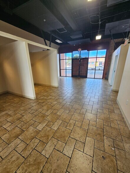 More Photos Of 4255 S Durango Dr, Las Vegas Freestanding For Lease